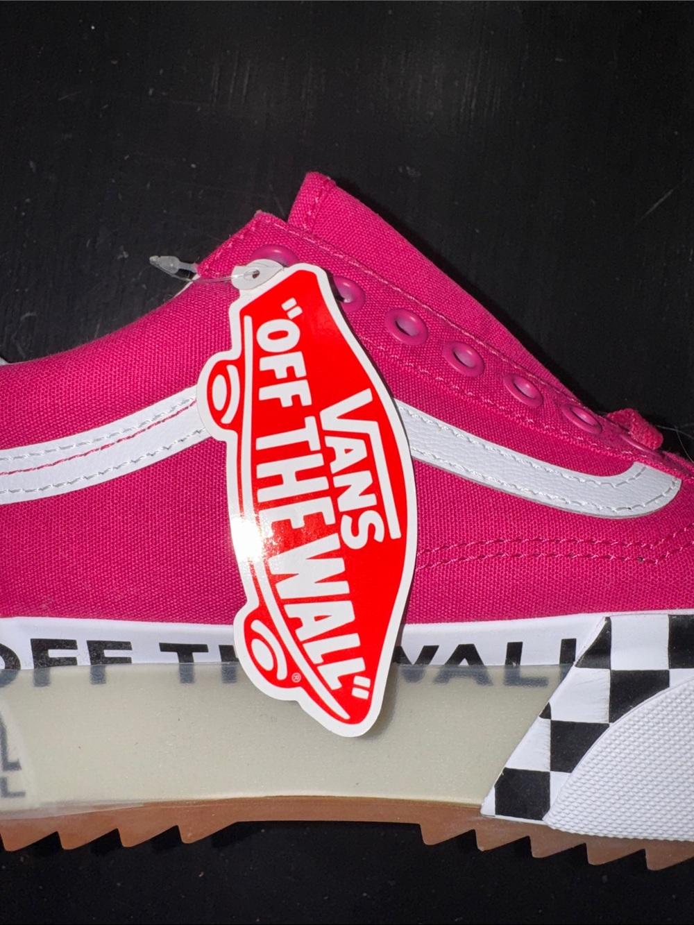 VANS off the wall. hot pink women’s platform sneakers size 8.5. NEW with tags. - Picture 7 of 10